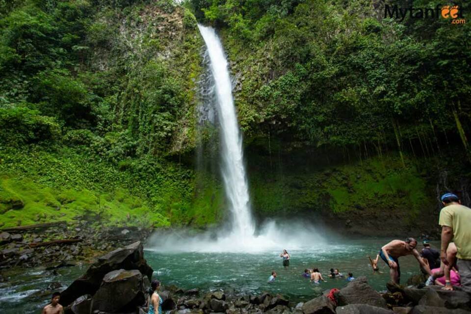 La Fortuna Waterfall Hike : Best Hiking in Costa Rica