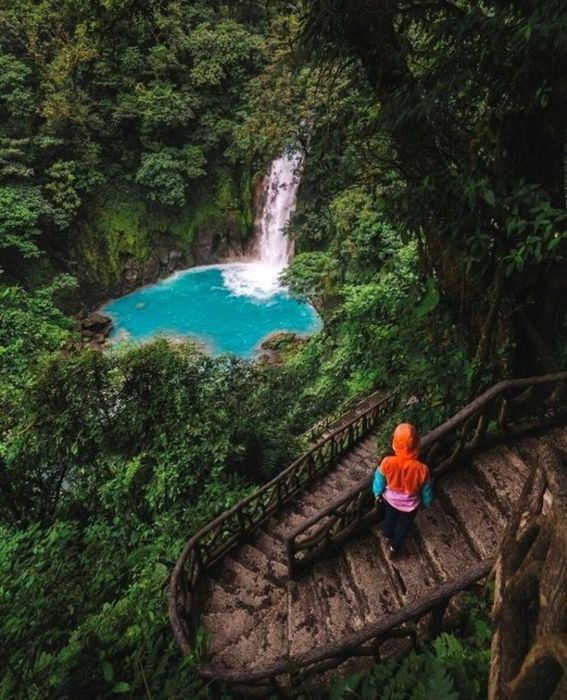 Rio Celeste Waterfall Hike, Tenorio Volcano National Park