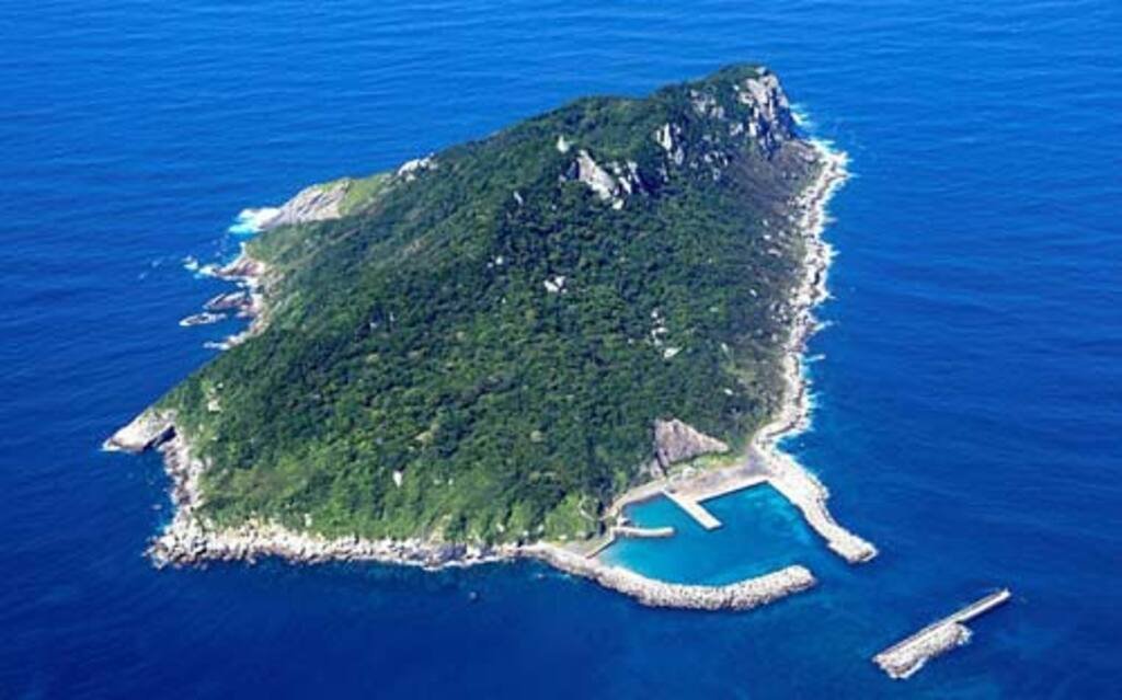 Okinoshima - It's A Man's Island