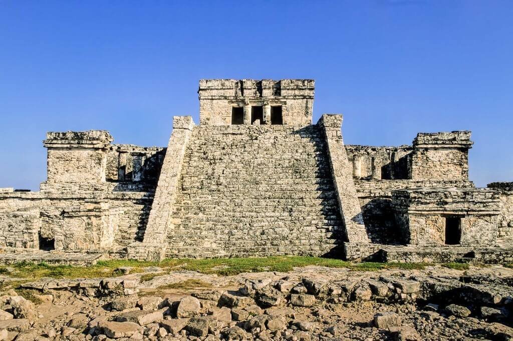 El Castillo, Tulum Pyramid in Mexico
